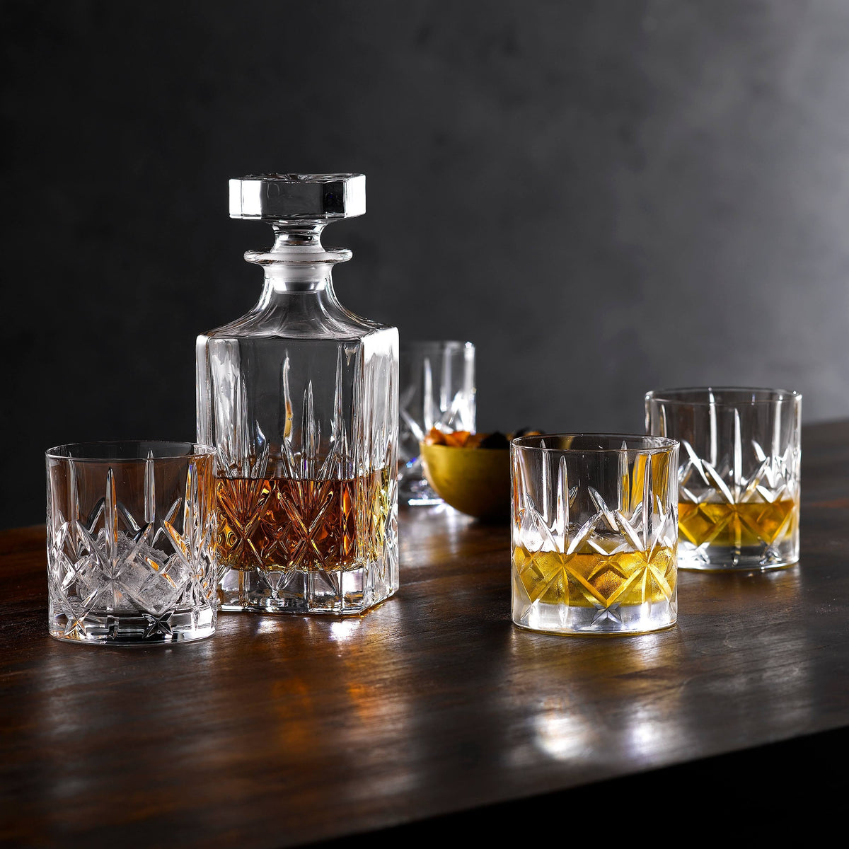 Clear Decanter N696