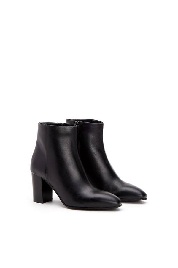 Black Florita Shoes G693839