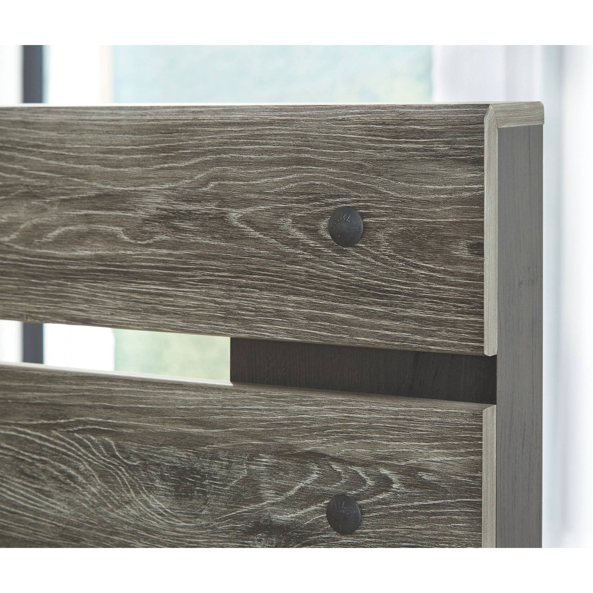 Black Nightstand J551