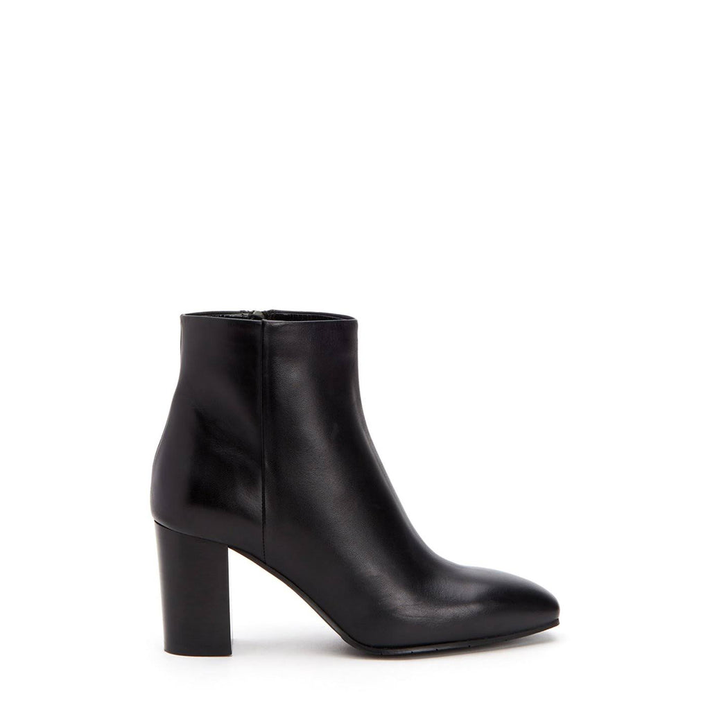 Black Florita Shoes G693839