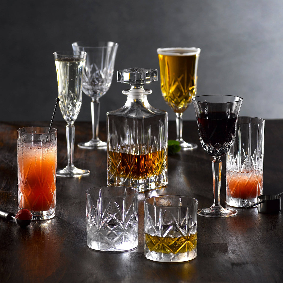 Clear Decanter N696
