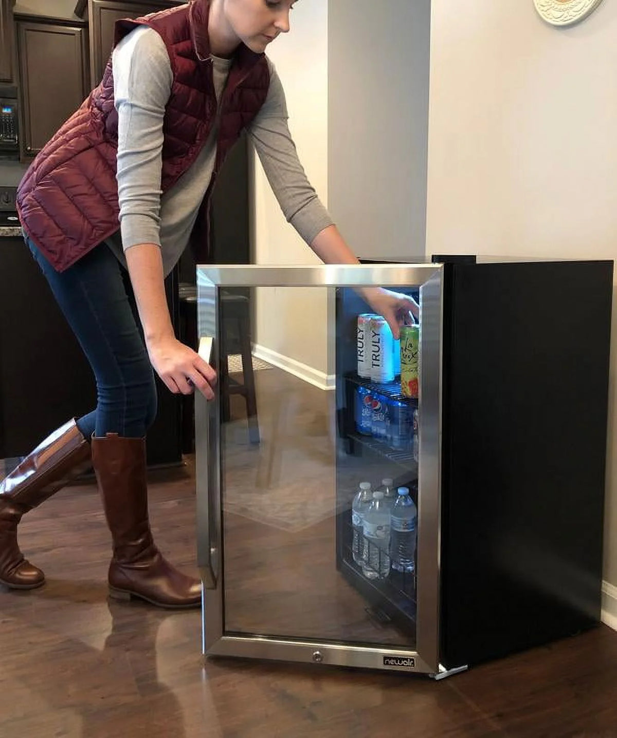 126 Can Stainless Steel Beverage Refrigerator I5882