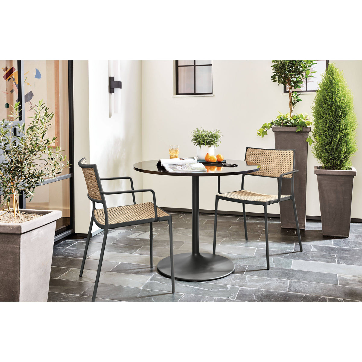 White Round Patio Table K630