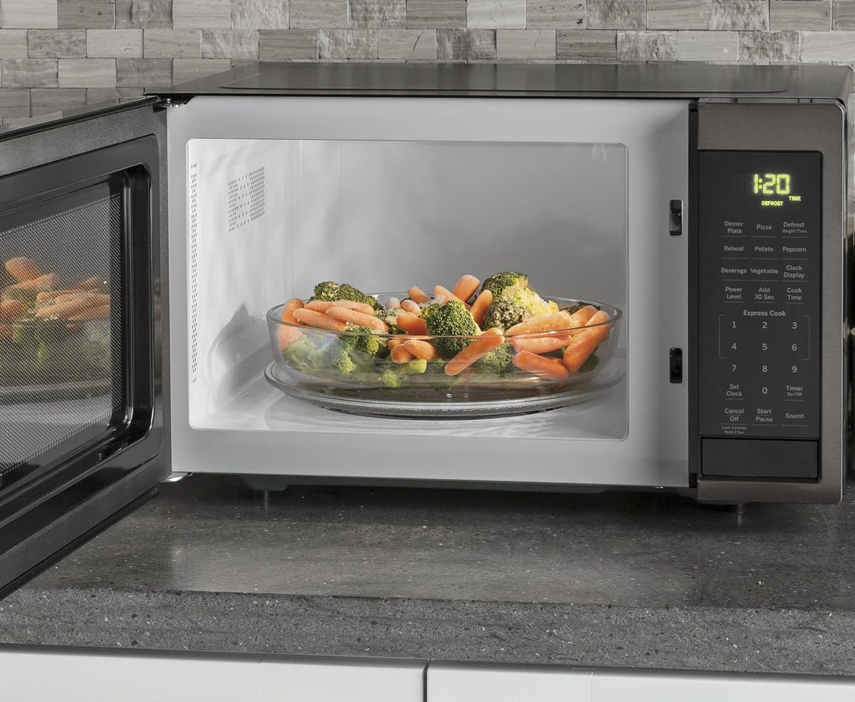 0.9 Cu Ft 900 Watts Black Stainless Steel Microwave Oven C5696