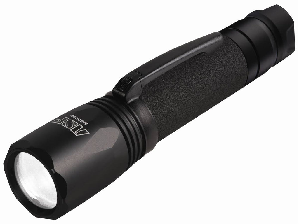 Triad USB Flashlight I227222