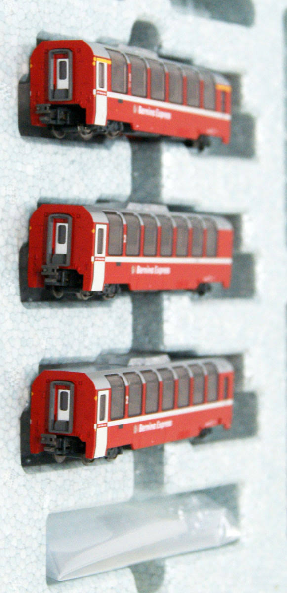 N Gauge 3 Cars Basic Set B4221