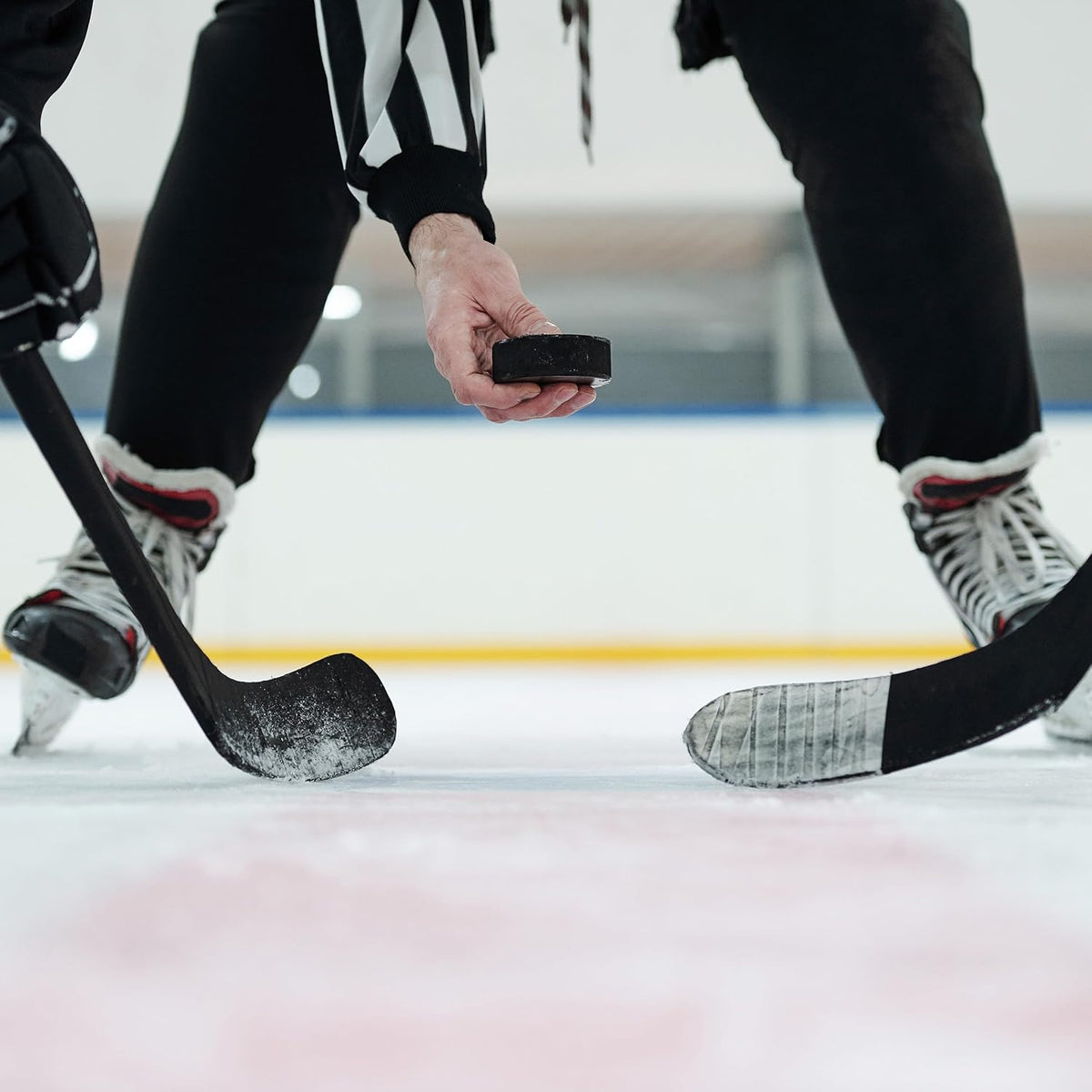 100pk Rubber Hockey Pucks 6oz V22879