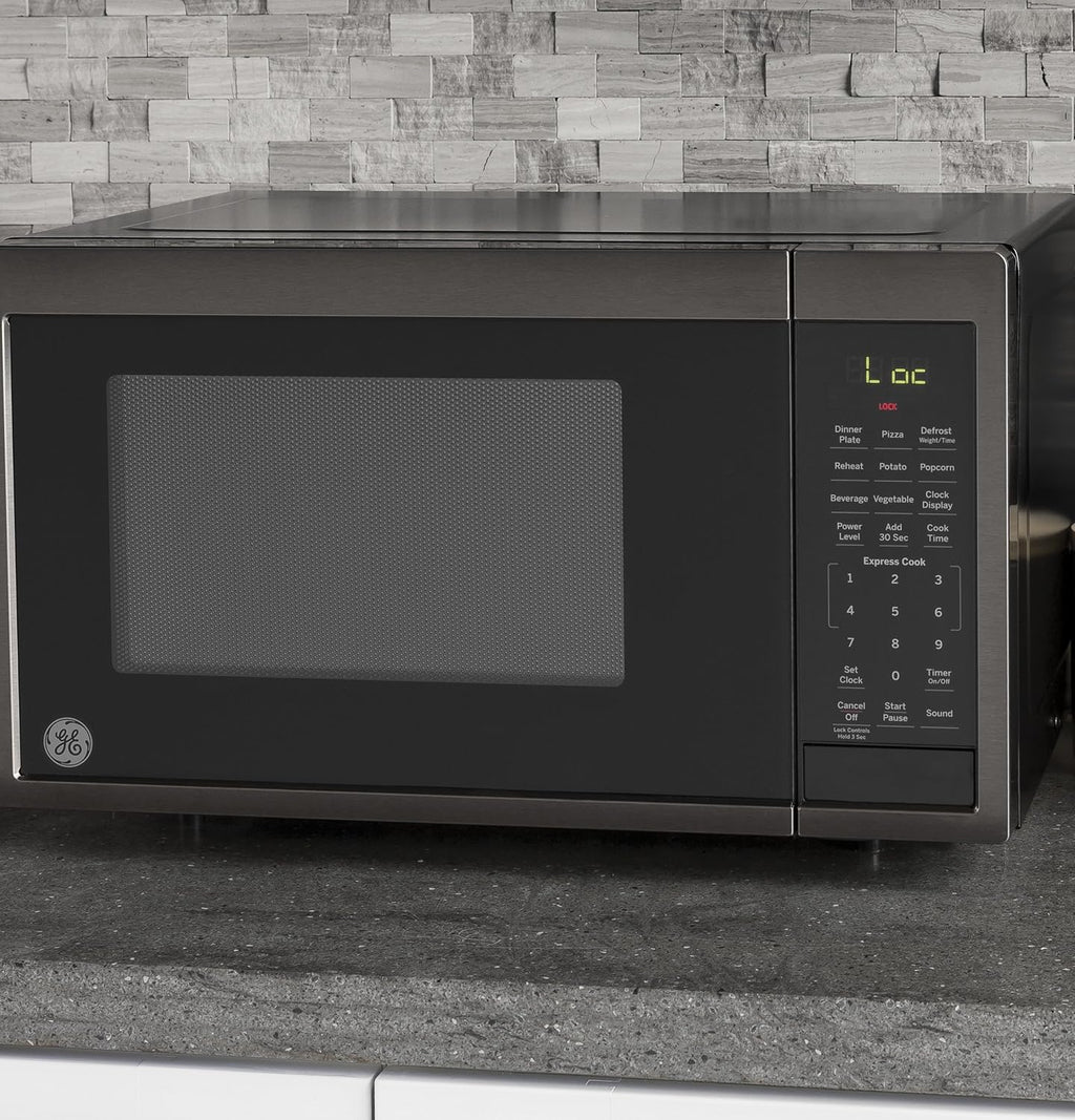 0.9 Cu Ft 900 Watts Black Stainless Steel Microwave Oven C5696
