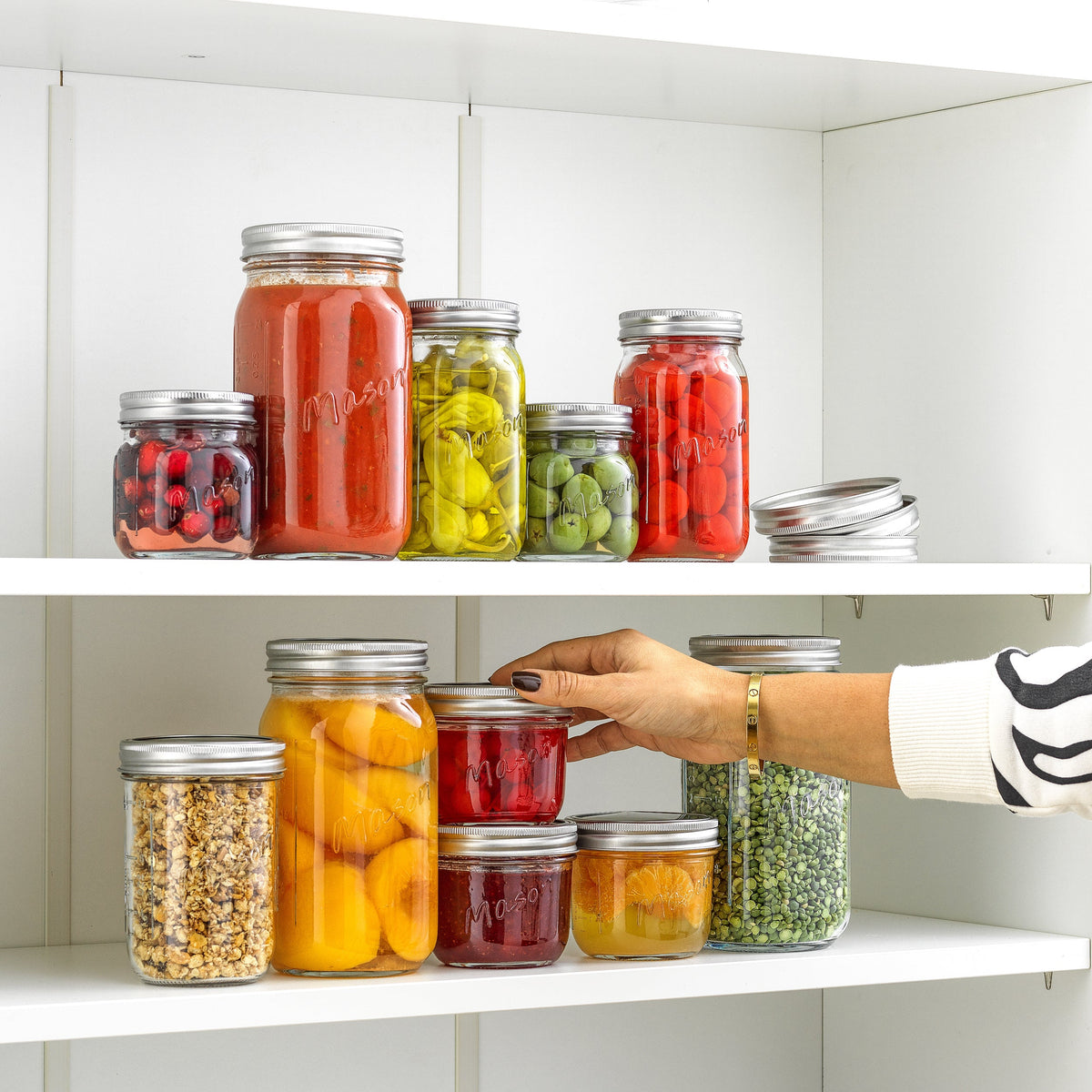 8 oz Set of 6 Glass Mason Jars with Airtight Lids U166763