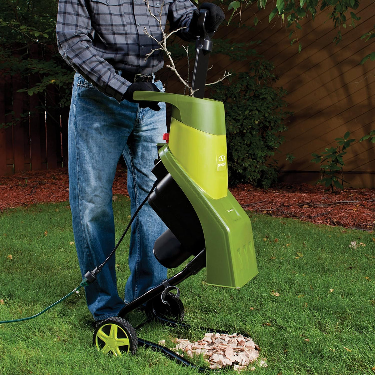 Electric Wood Chipper/Shredder, 14-Amp, 16:1 Reduction O827