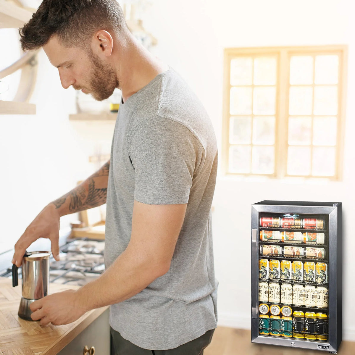 126 Can Stainless Steel Beverage Refrigerator I5882