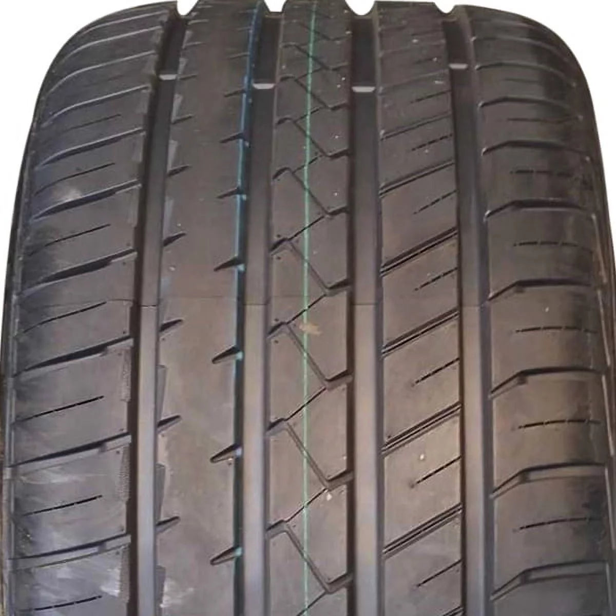 245/35ZR20 95W XL All Season Ultra High Performance Tires U57067